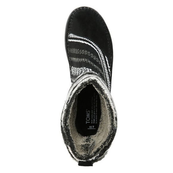Toms Comfy Boots - Picture 4 of 6